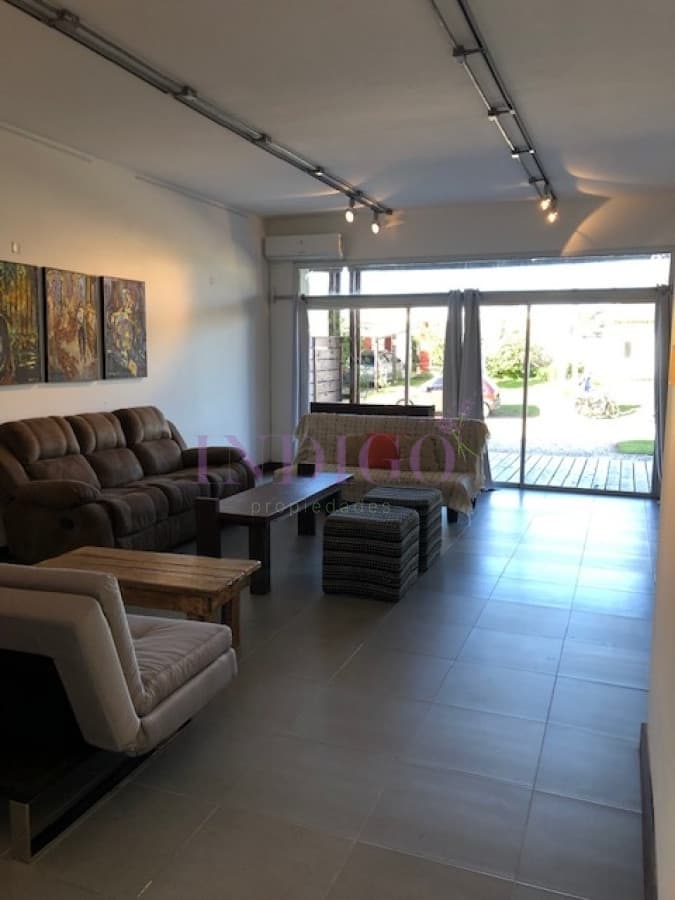 Departamento en alquiler en Manantiales. - Indigo Propiedades