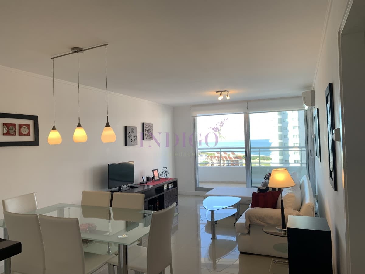 Apartamento en alquiler de 3 dormitorios en Playa Brava con servicios - Indigo Propiedades