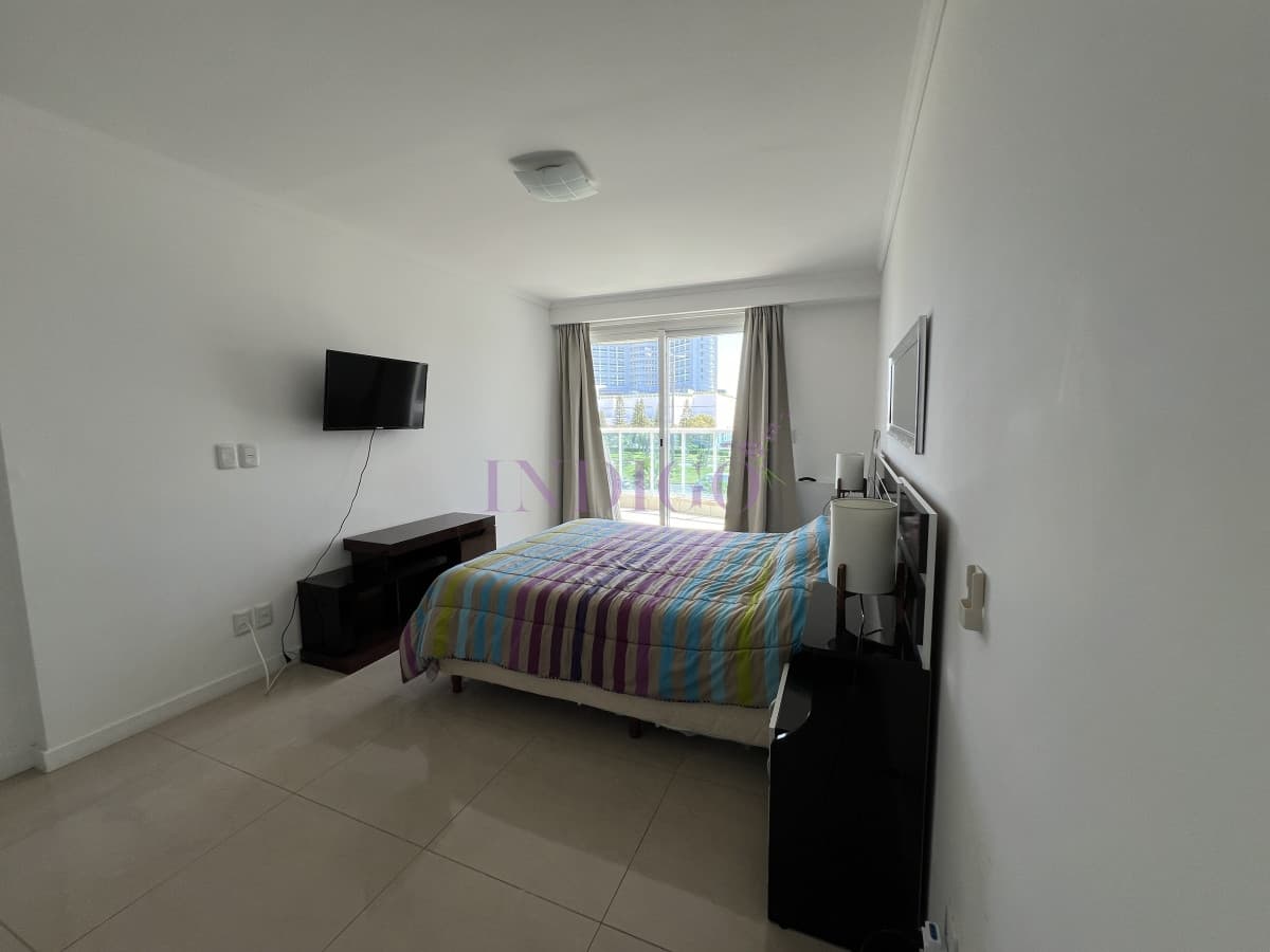 Apartamento alquiler Playa Mansa - Indigo Propiedades