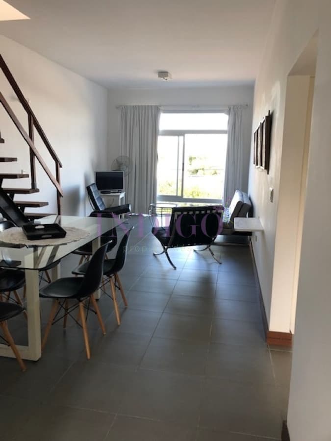 Departamento en alquiler de 2 dormitorios, 2 baños en Manantiales - Indigo Propiedades