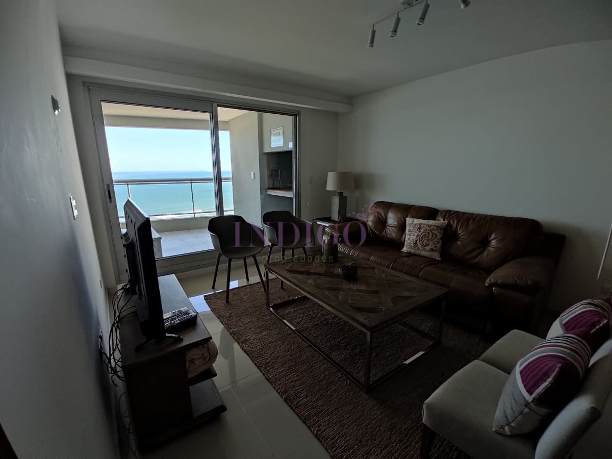 Muy buen Departamento alquiler frente al mar en la  Brava, 3 dormitorios - Indigo Propiedades