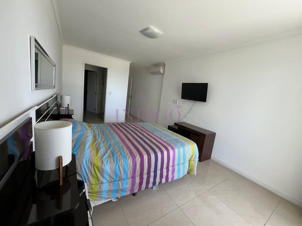 Apartamento alquiler Playa Mansa - Indigo Propiedades