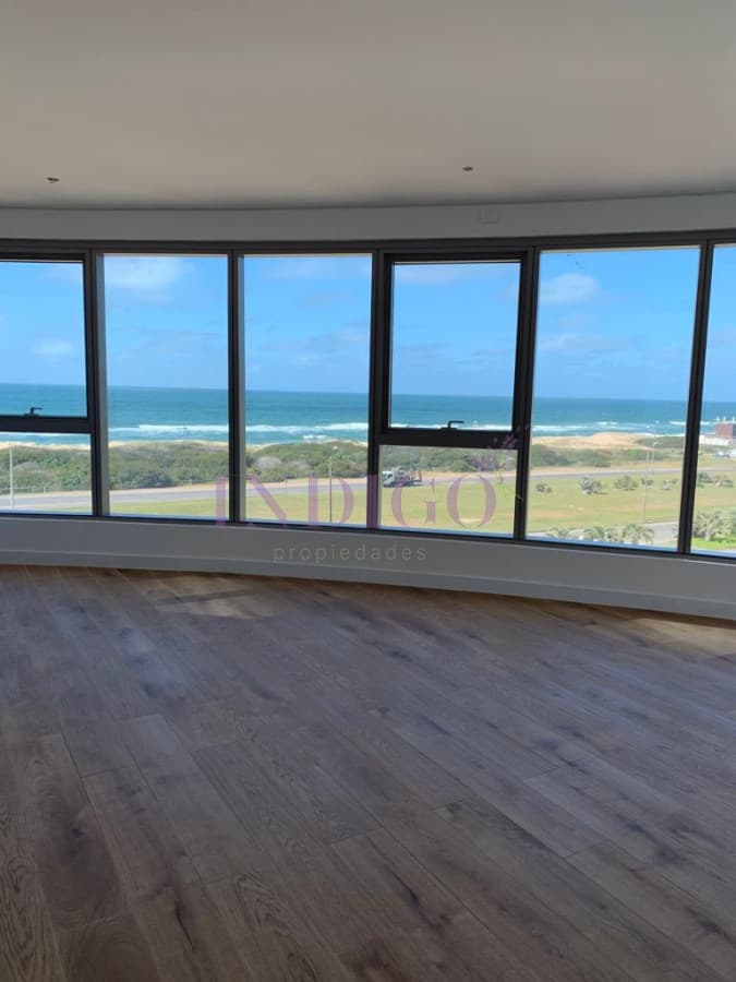 Espectacular departamento en venta a estrenar frente a playa Brava. - Indigo Propiedades