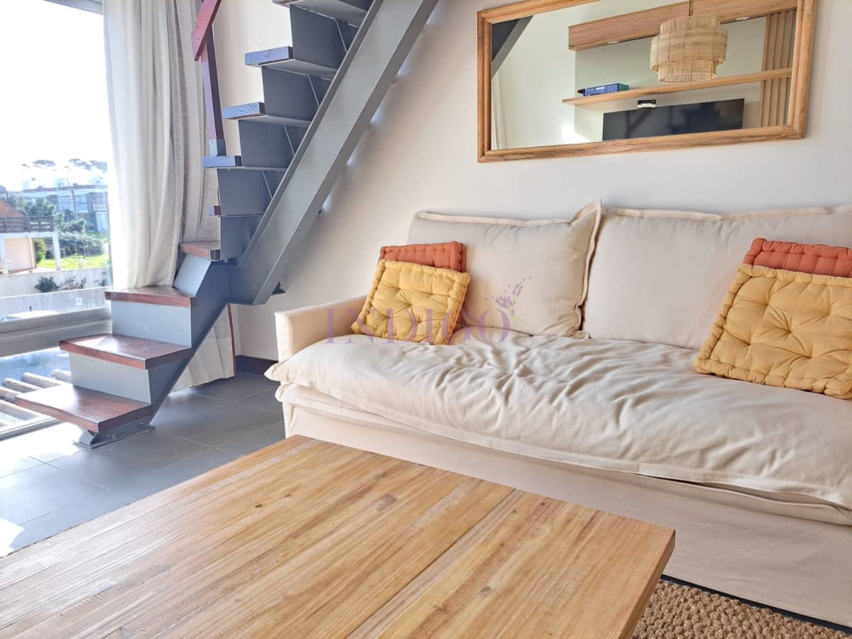 Apartamento en Alquiler en Manantiales - Indigo Propiedades