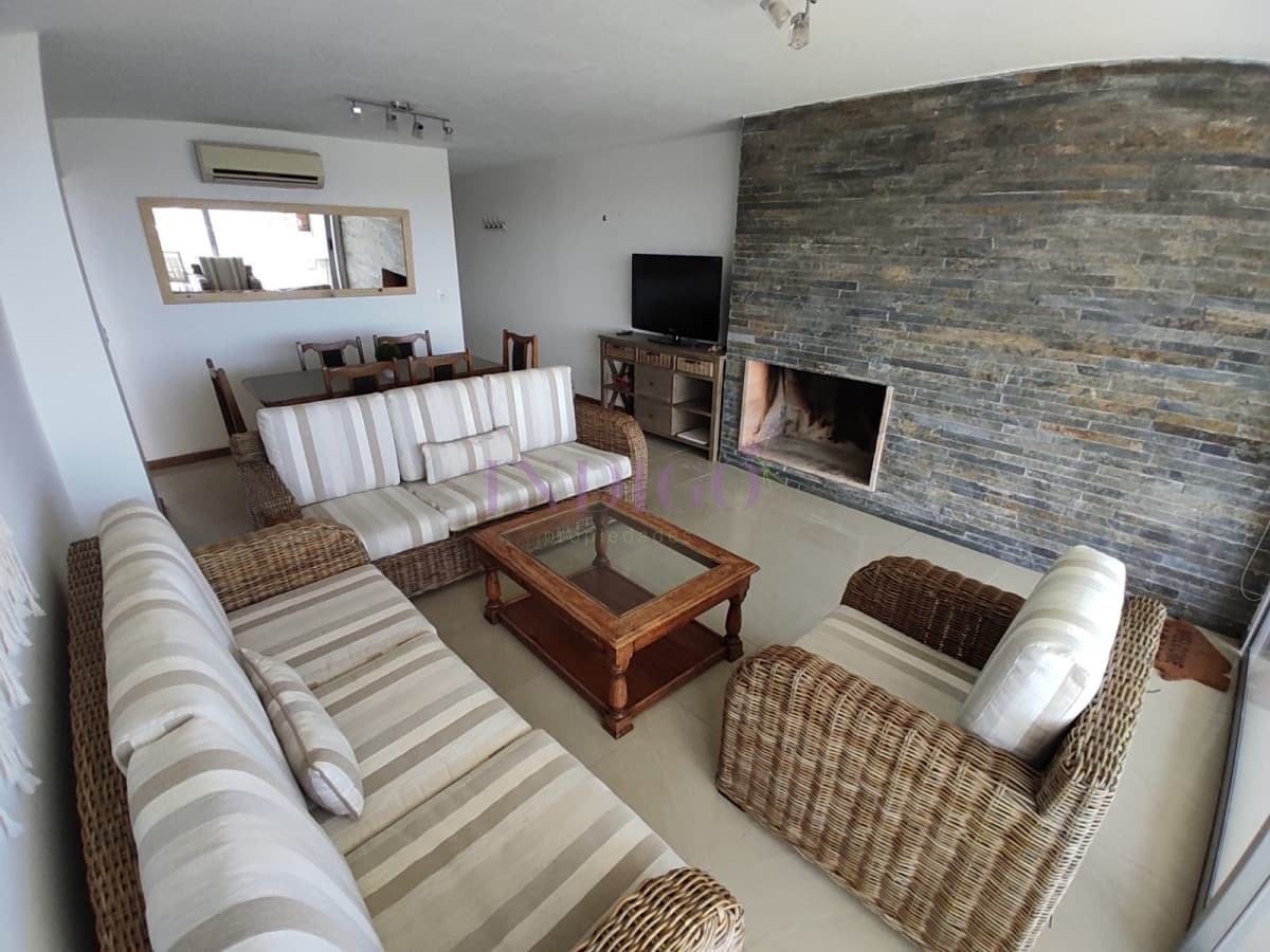 Apartamento en Punta Ballena 2 dormitorios y 2 baños - Indigo Propiedades