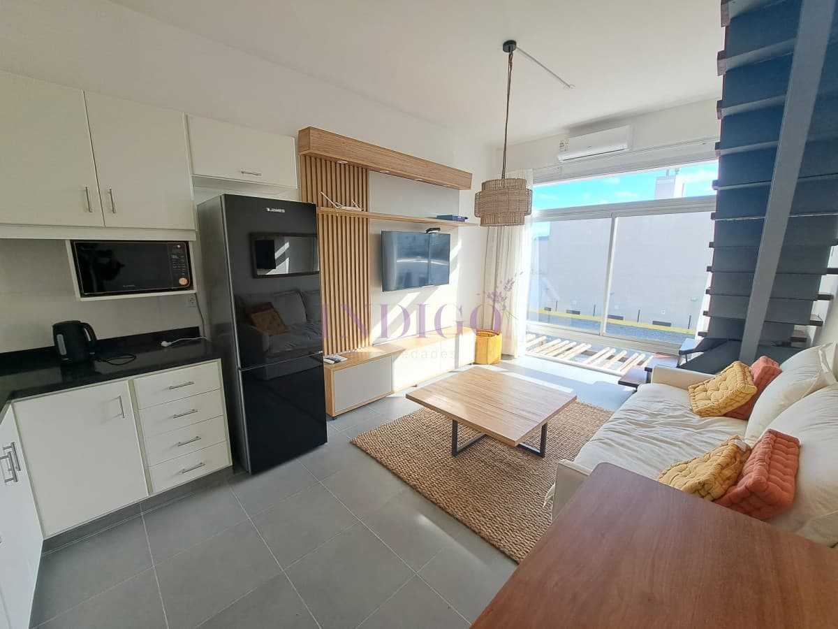 Apartamento en Alquiler en Manantiales - Indigo Propiedades