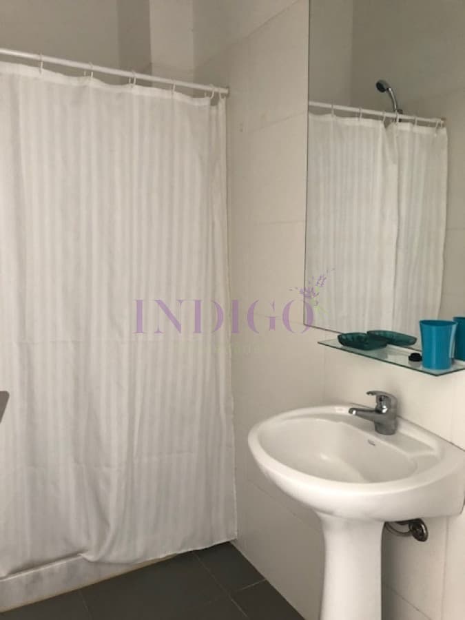 En alquiler departamento en Manantiales. - Indigo Propiedades