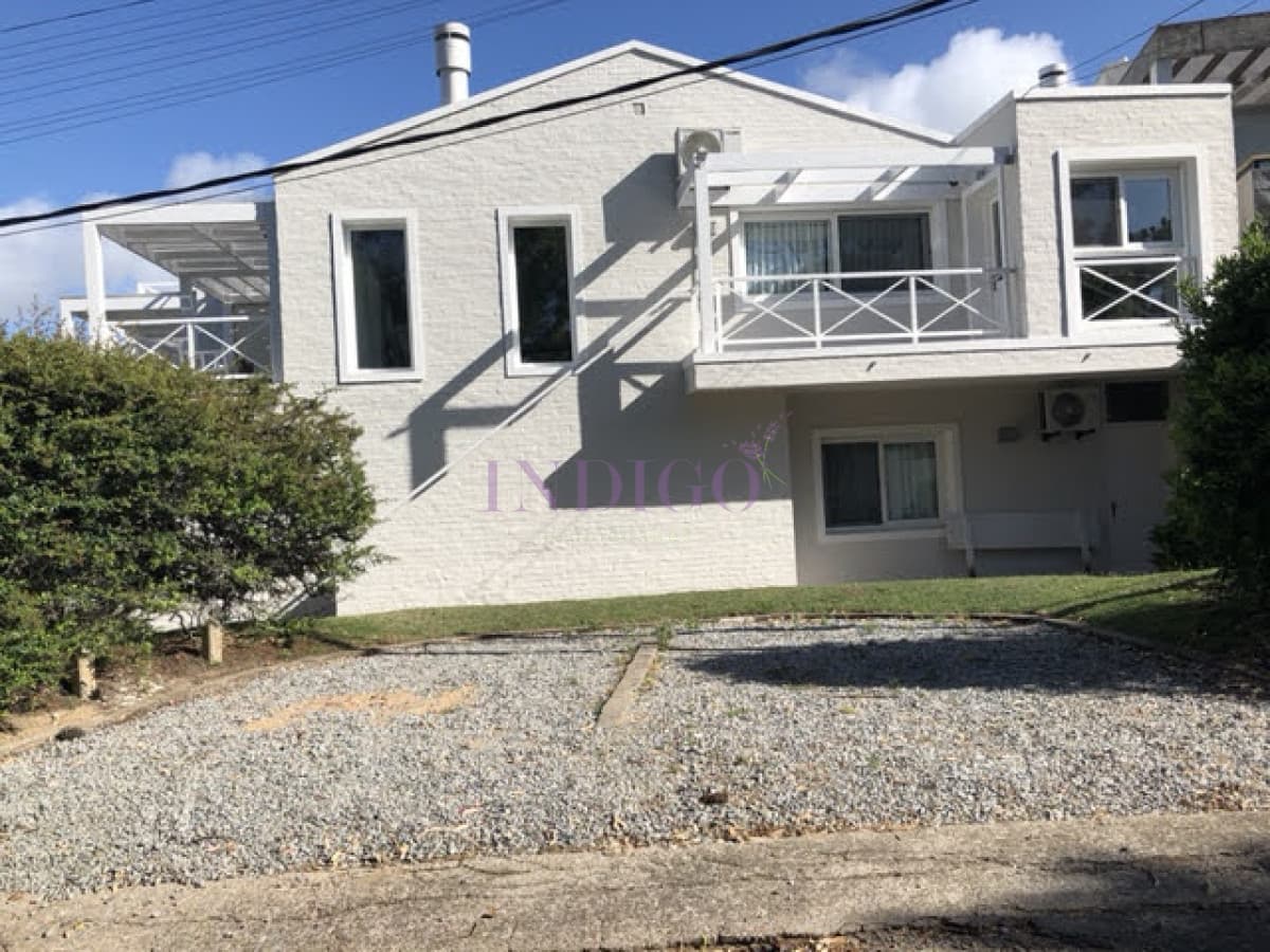 Apartamento en Alquiler en La Barra - Indigo Propiedades