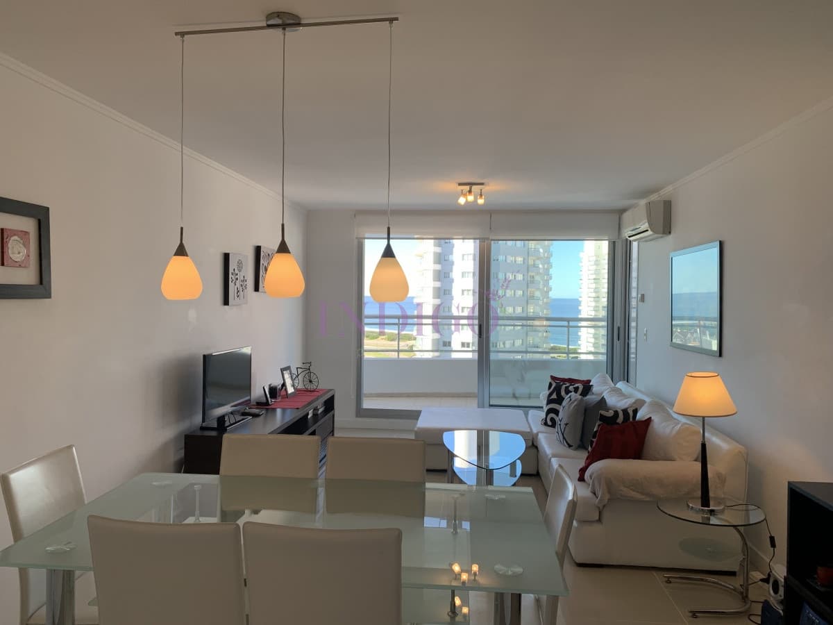 Apartamento en alquiler de 3 dormitorios en Playa Brava con servicios - Indigo Propiedades