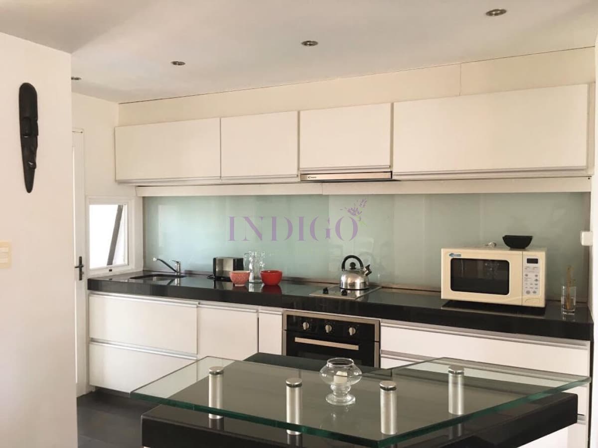 Venta frente al mar en playa Brava. - Indigo Propiedades