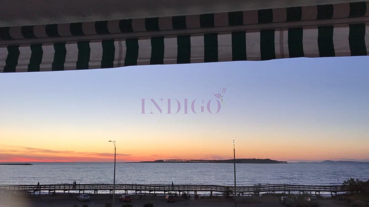 Alquiler de apartamento 2 dormitorios en Playa Mansa, Punta del Este  - Indigo Propiedades