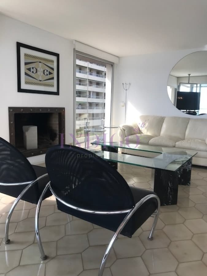 Espectacular departamento en venta frente al puerto de Punta del Este. - Indigo Propiedades