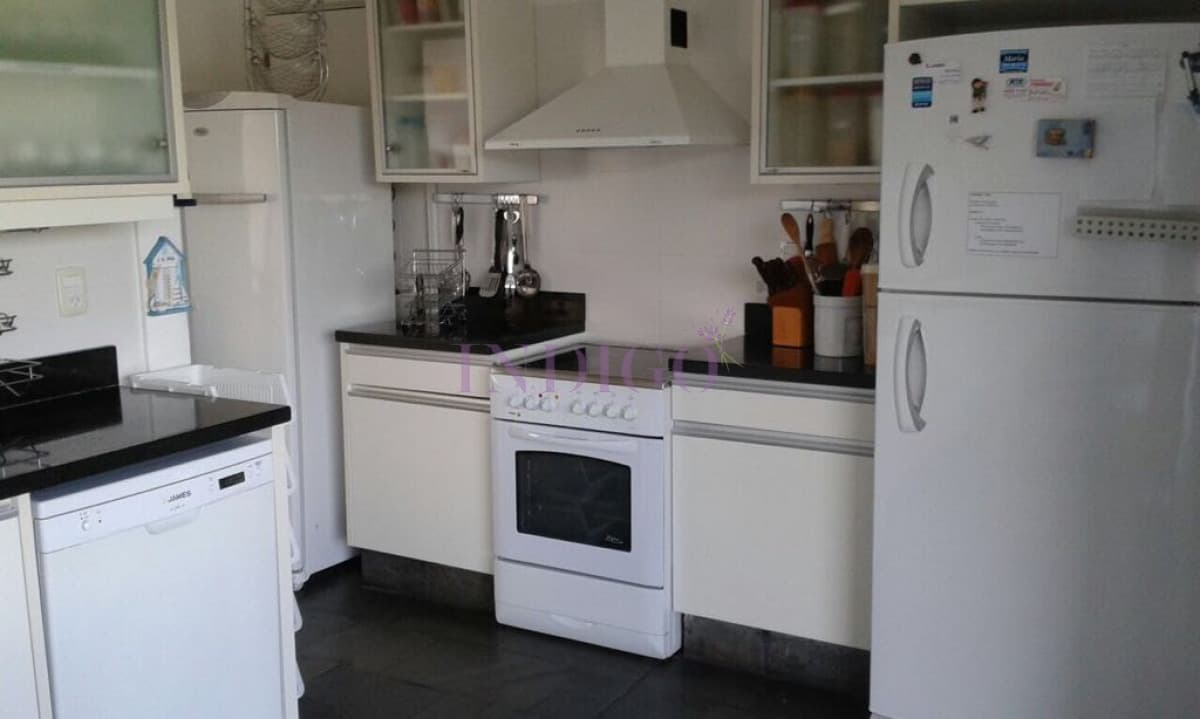 Super opurtidad de compra frente al mar en playa Brava- - Indigo Propiedades