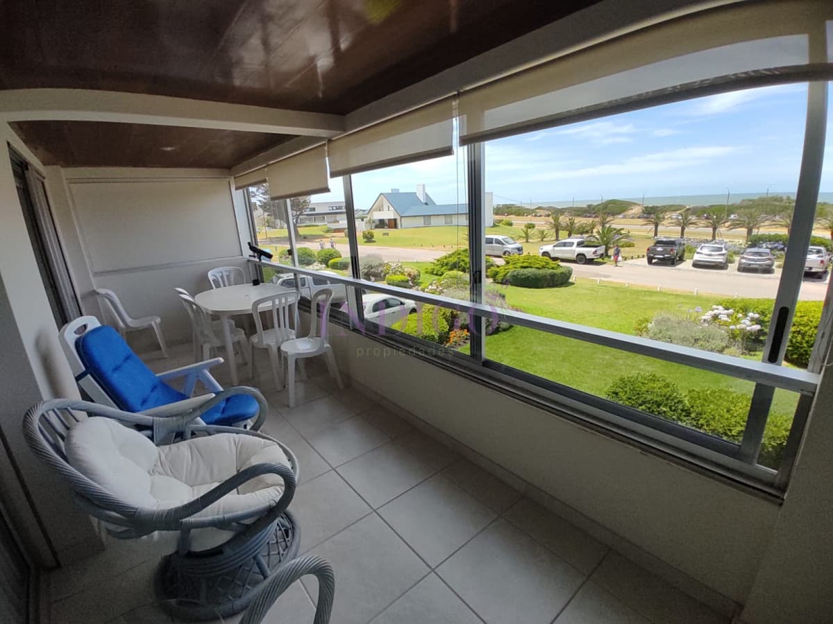 Apartamento en San Rafael, 2 Dormitorios y 2 Baños, En frente al mar! - Indigo Propiedades