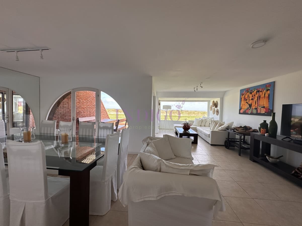 Apartamento 3 Dormitoritos y 2 Baños, en Manantiales - Indigo Propiedades
