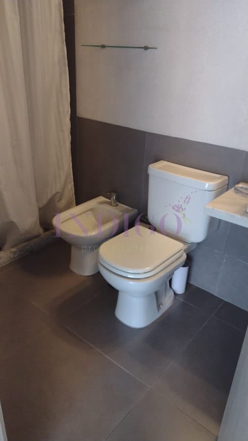 Muy lindo departamento en alquiler 3 dormitorios en Manantiales - Indigo Propiedades