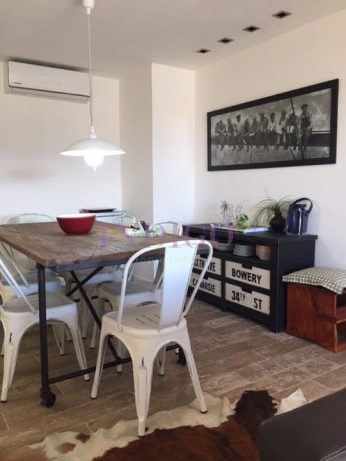 Muy buen departamento en alquiler en la  Península, 2 dormitorios . - Indigo Propiedades