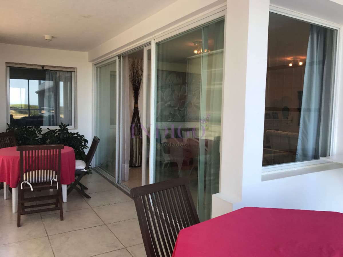 Importante departamento en Brava en venta y alquiler. 3 dormitorios . - Indigo Propiedades