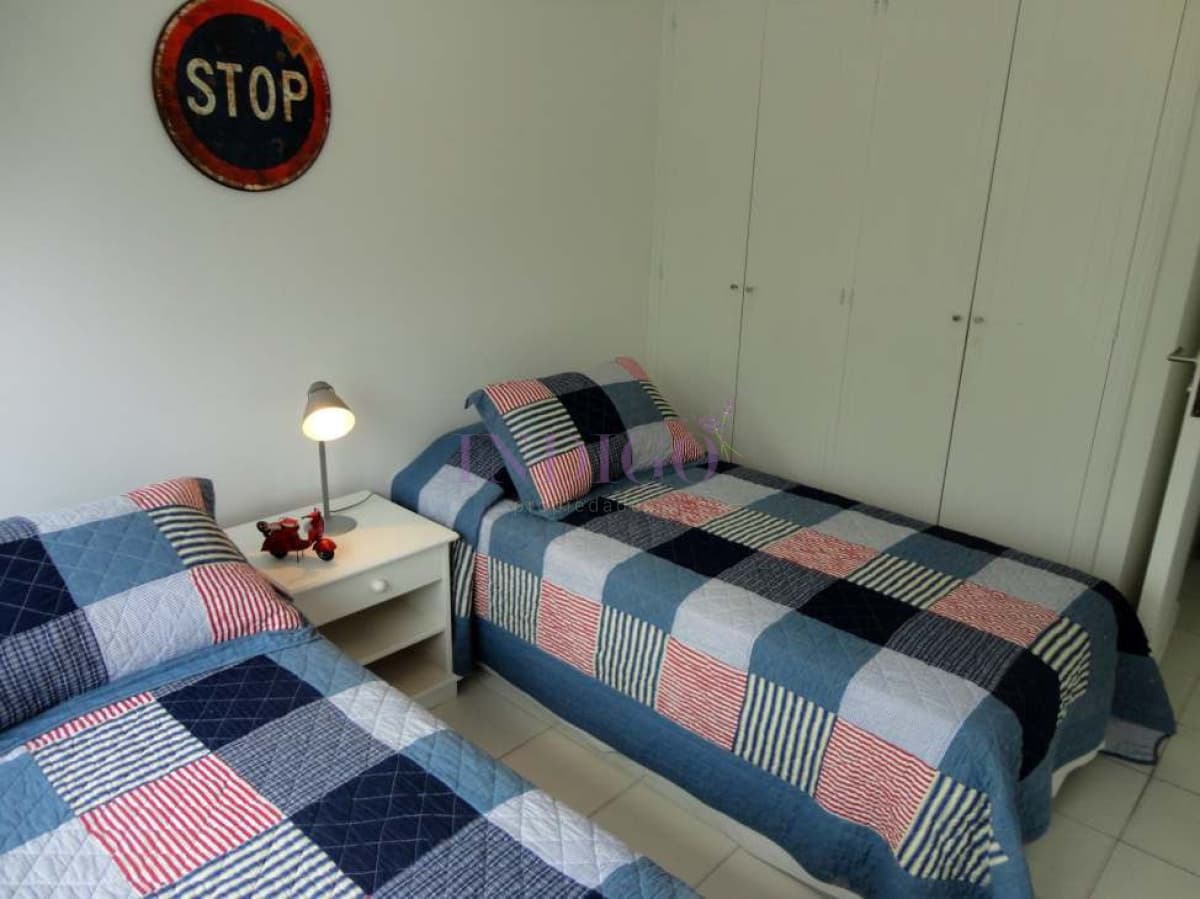Muy buen depatamento en alquiler y venta  en Montoya, 3 dormitorios . - Indigo Propiedades