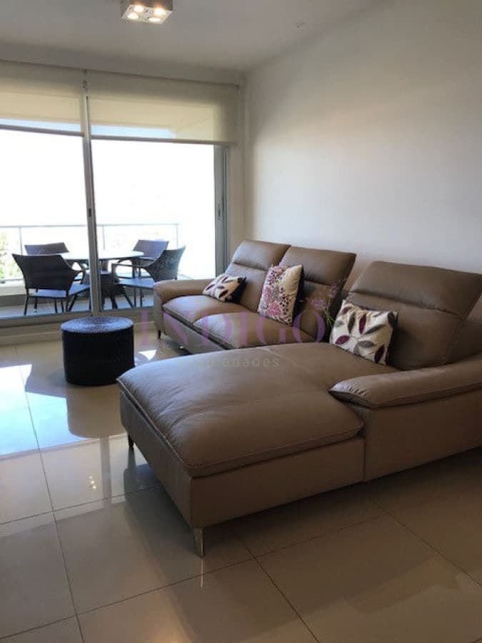Muy buen departamento en alquiler en Torre Wind  con todos los servicios , 2 dormitorios . - Indigo Propiedades