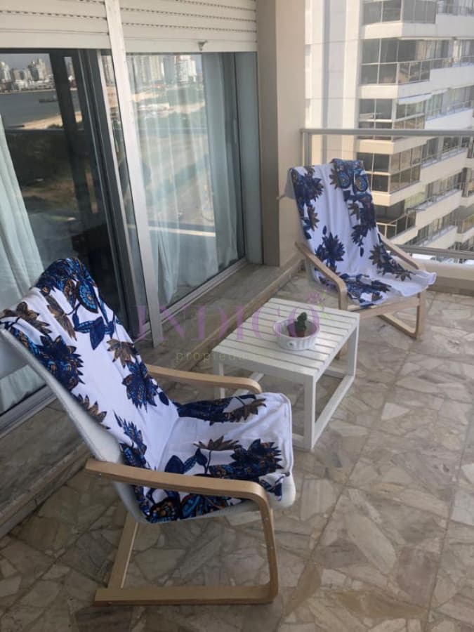 Departamento frente al mar en playa Mansa, 3 dormitorios . - Indigo Propiedades