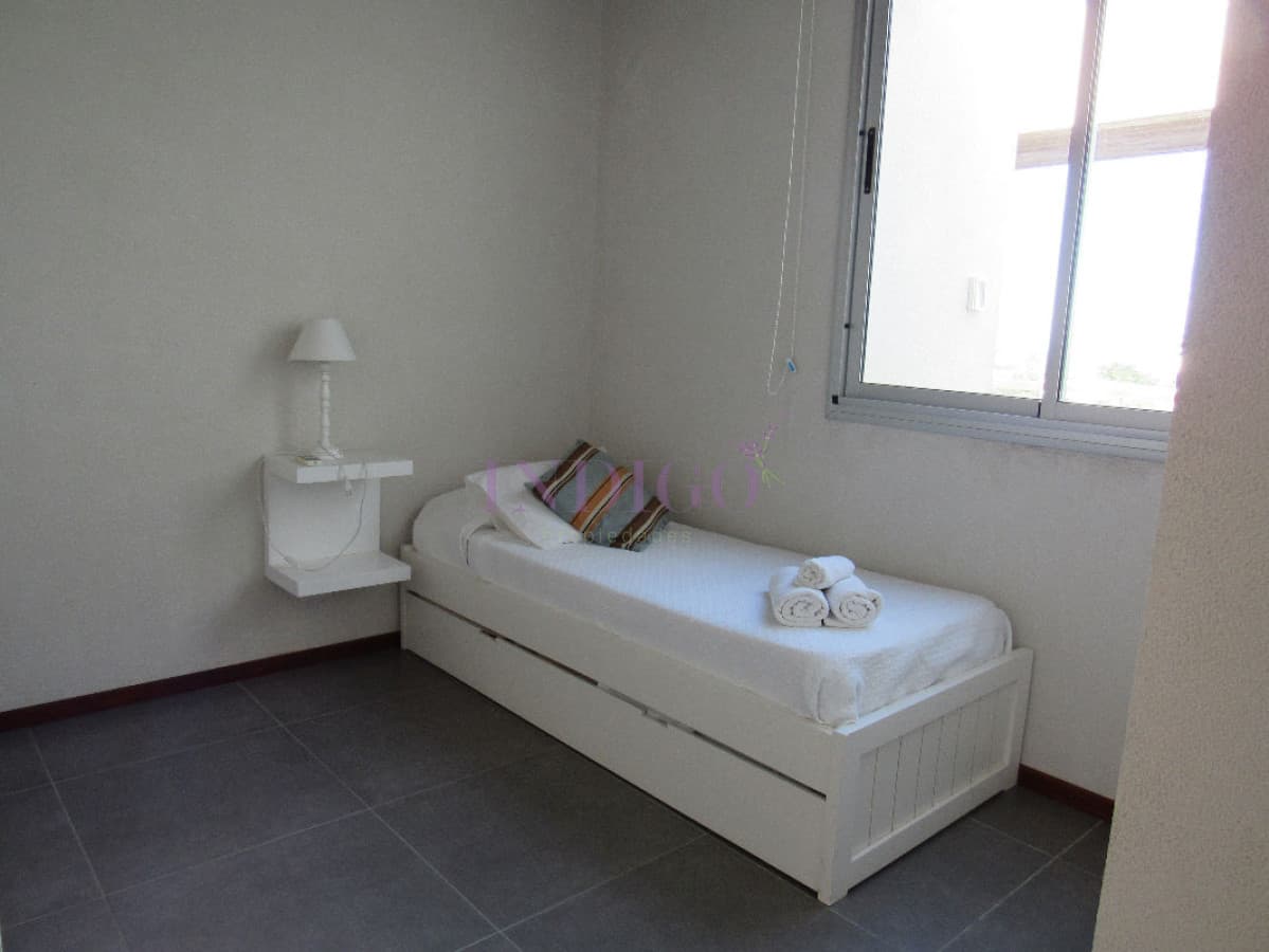 Apartamento en venta y alquiler en Manantiales. - Indigo Propiedades