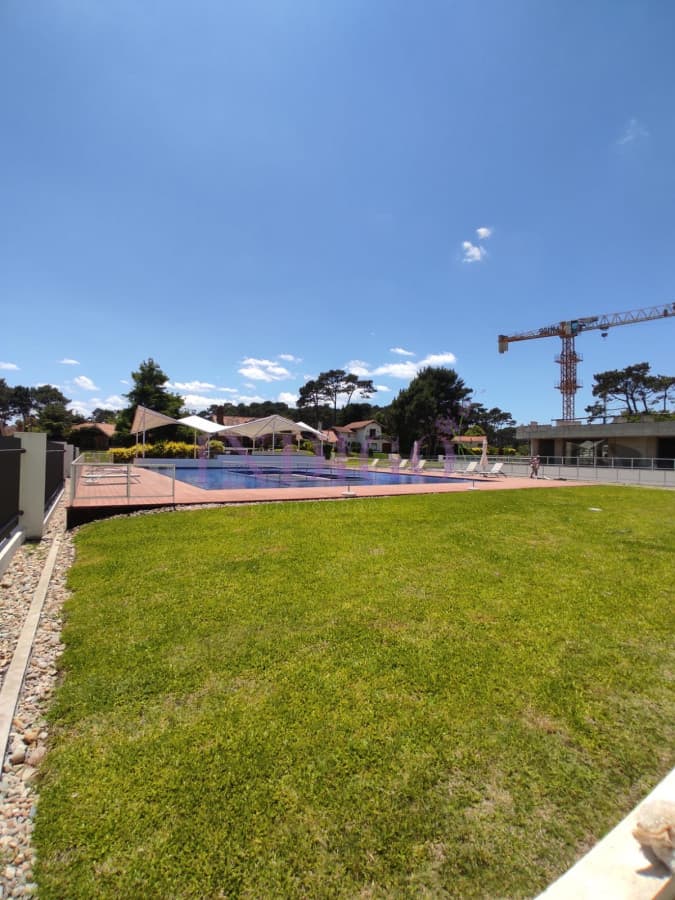 Apartamento de 2 dorm y 2 baños en Torre Vanguardista - Indigo Propiedades