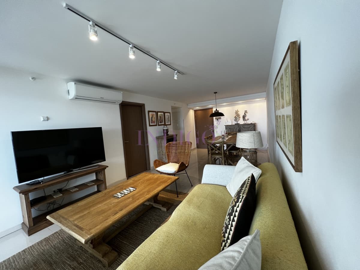 Muy buen departamento en alquiler en  la  Brava, 3 dormitorios mas dependencia de servicio. - Indigo Propiedades