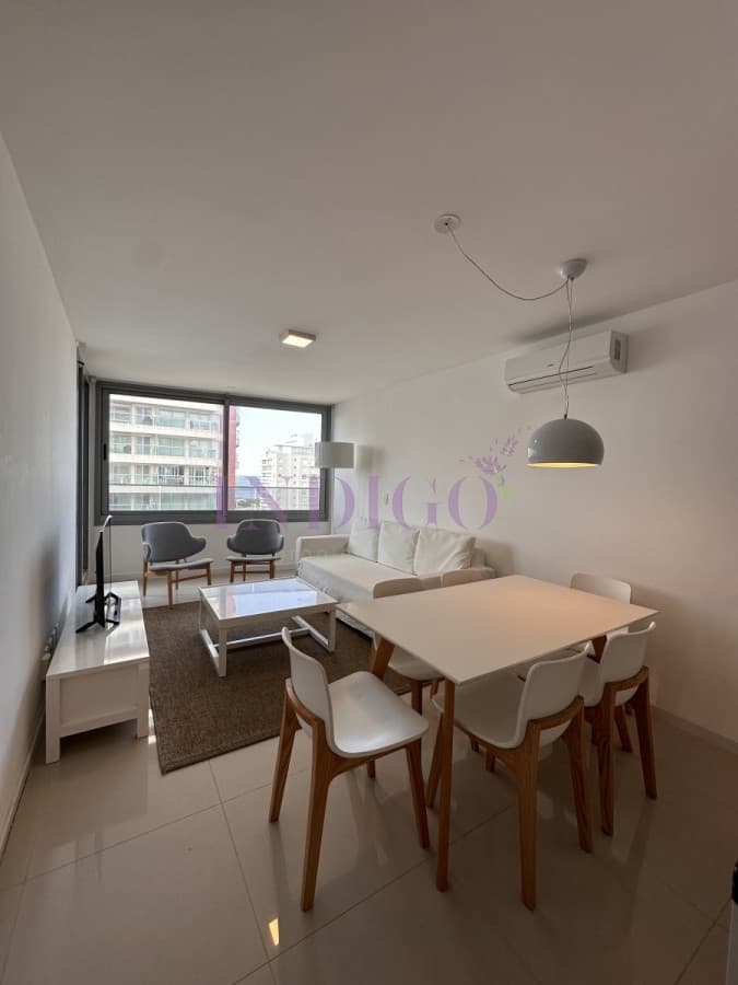 Departamento en Playa Brava, 2 dormitorios, piscina. - Indigo Propiedades