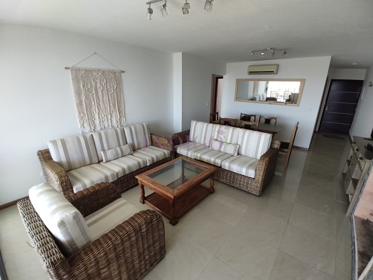 Apartamento en Punta Ballena 2 dormitorios y 2 baños - Indigo Propiedades