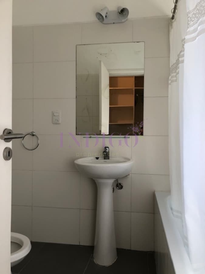 Departamento en alquiler en Manantiales. - Indigo Propiedades
