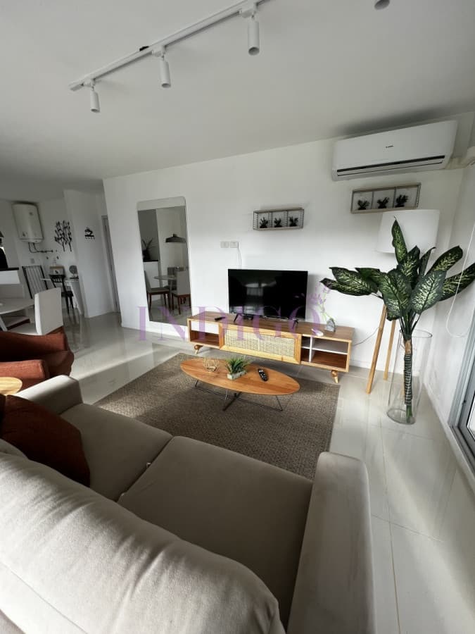 Apartamento de 2 Dormitorios, con piscina y parrillero en la mansa - Indigo Propiedades