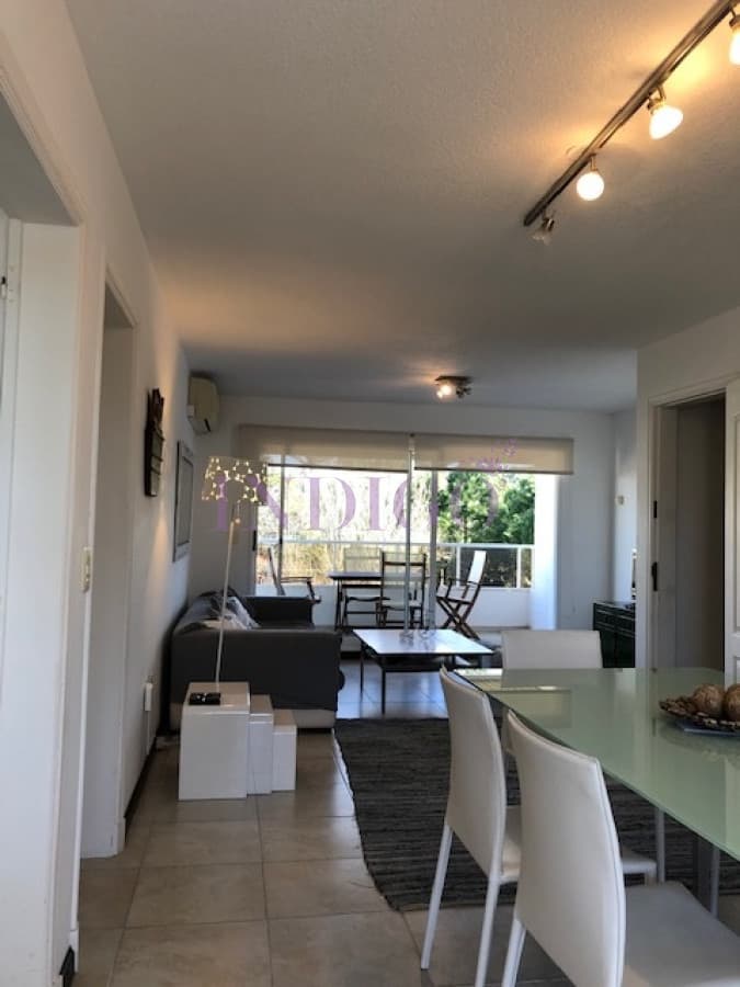 Excelente departamento en venta y alquiler en la zona mas linda de la playa Brava. - Indigo Propiedades