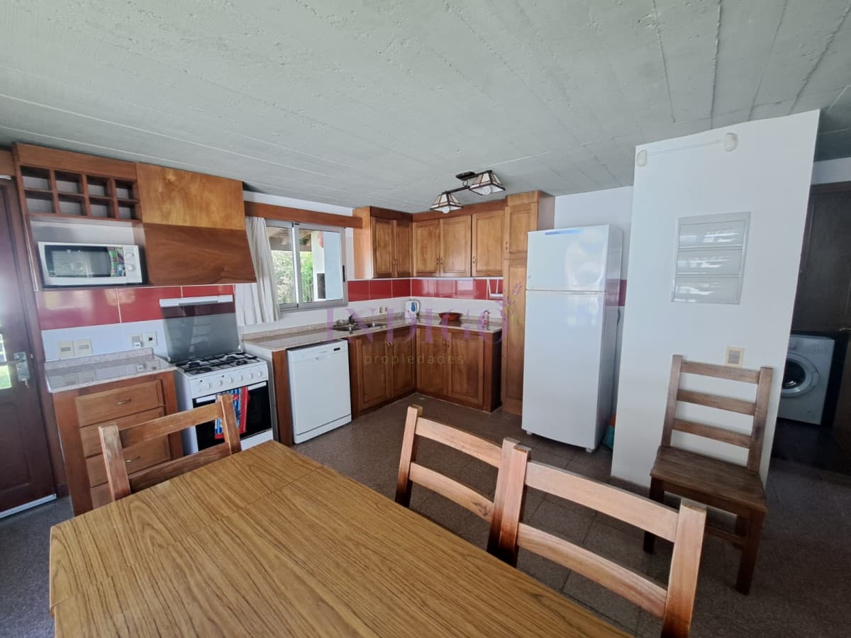 Casa en Manantiales en alquiler  4 dormitorios. - Indigo Propiedades