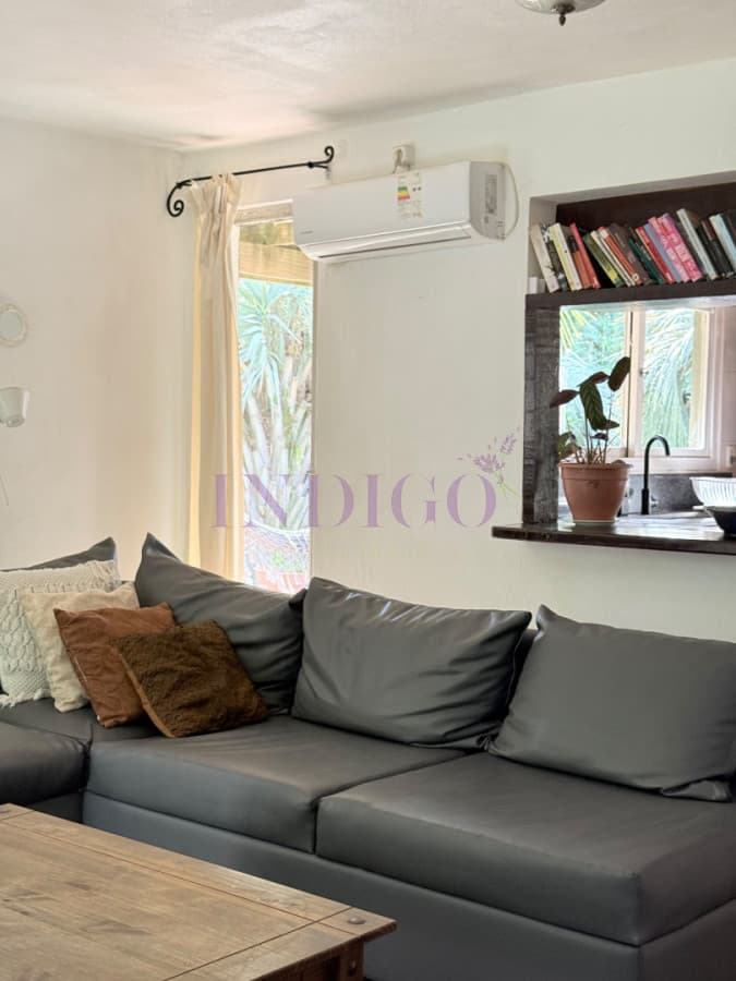 Casa en el tesoro con piscina y parrillero - Indigo Propiedades