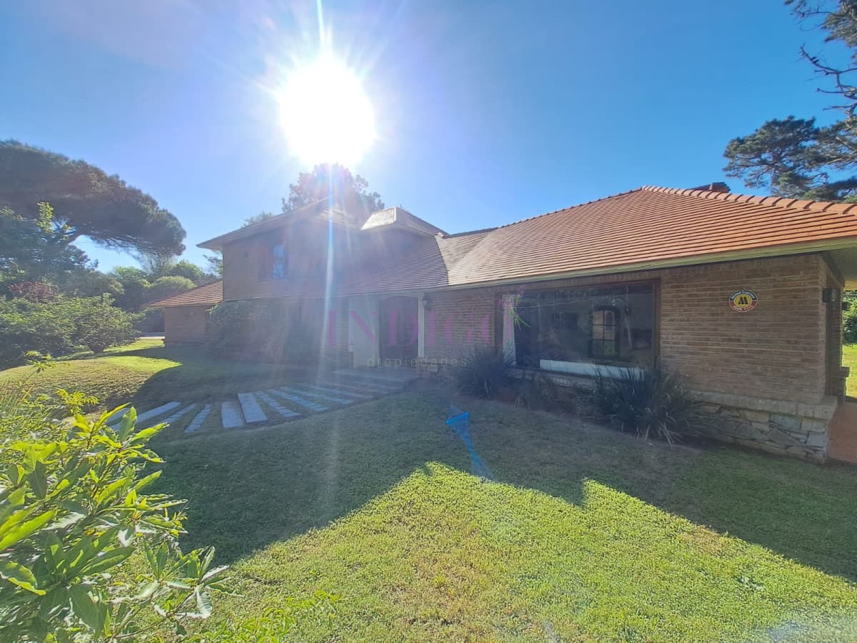 Casa en San Rafael en alquiler - Indigo Propiedades
