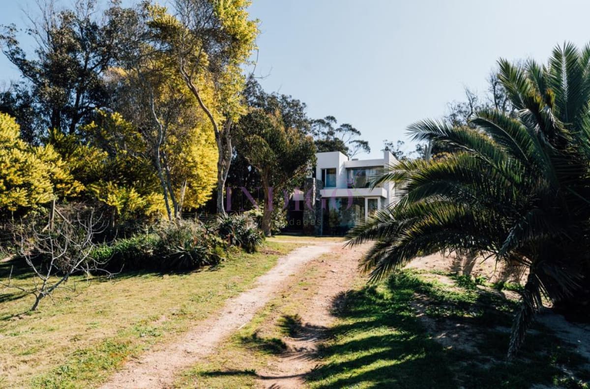Casa en  venta Santa Mónica en frente a la Laguna, 2 dormitorios 2 baños - Indigo Propiedades