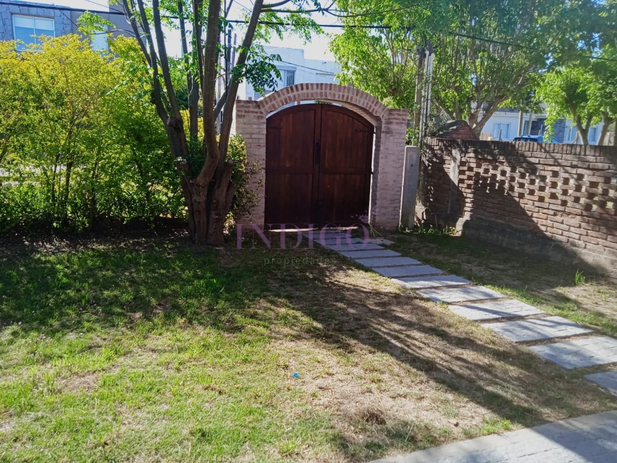 Casa en Manantiales, 2 Dormitorios con Parrillero - Indigo Propiedades