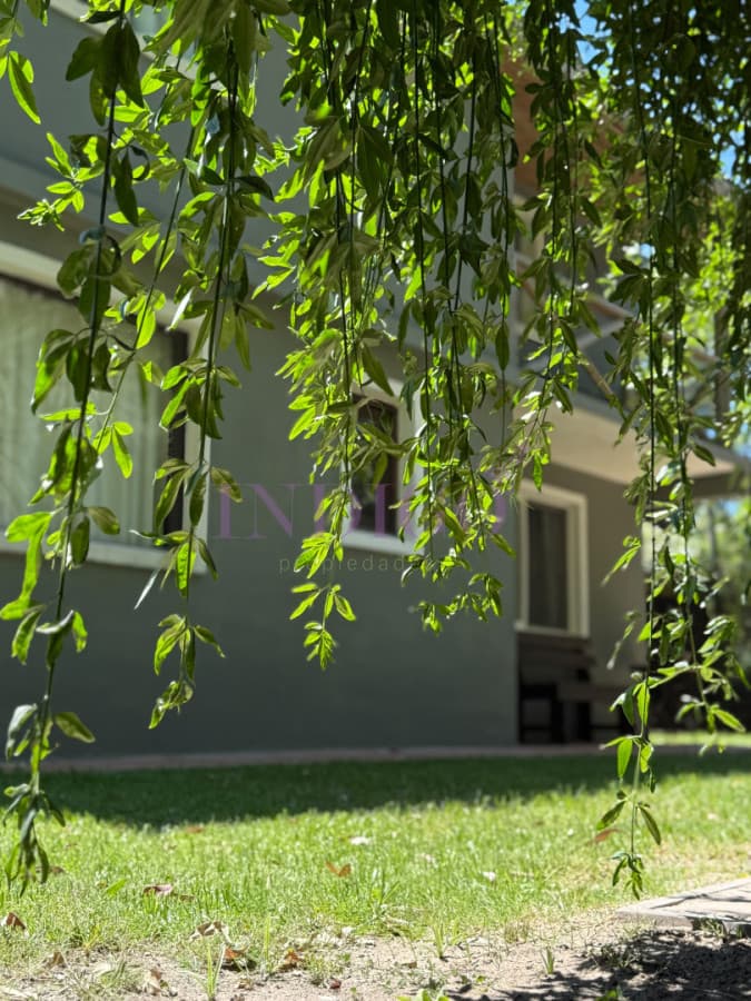 Casa en el tesoro con piscina y parrillero - Indigo Propiedades
