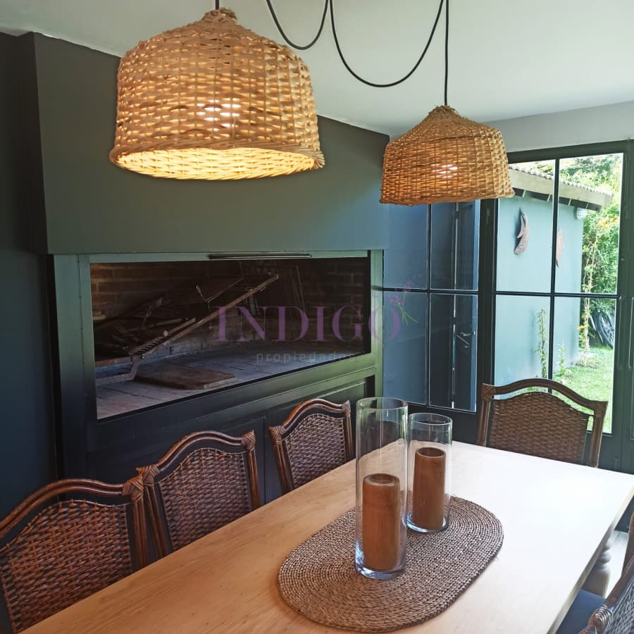 Casa en San Rafael, 4 dormitorios * - Indigo Propiedades