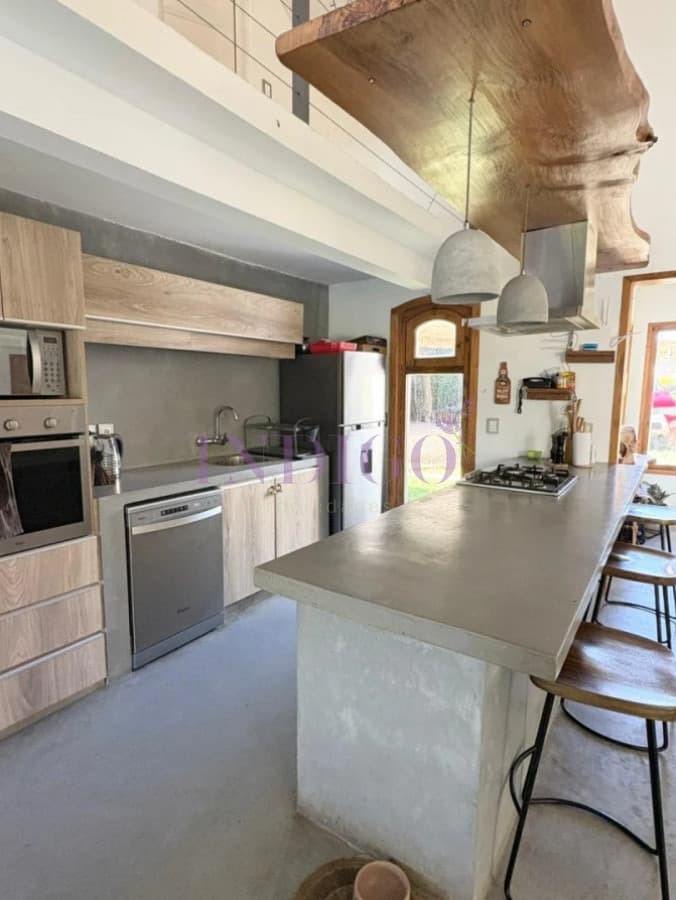 Casa en Alquiler en El Tesoro - Indigo Propiedades