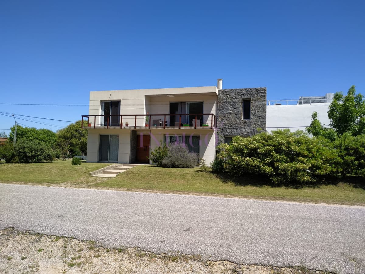Casa en Manantiales, 4 dormitorios * - Indigo Propiedades