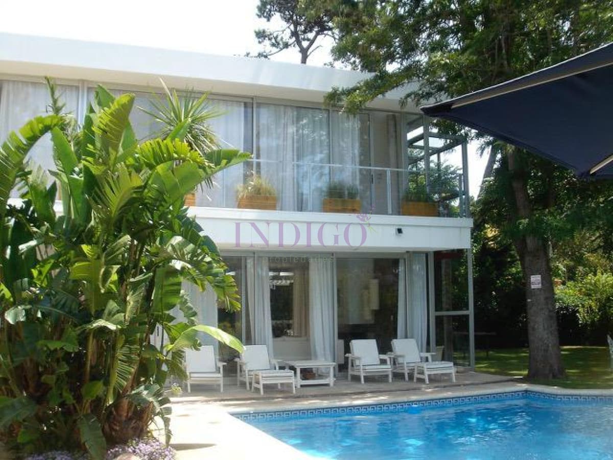 Hermosa casa en las paradas, piscina y parrillero, preciosa! - Indigo Propiedades