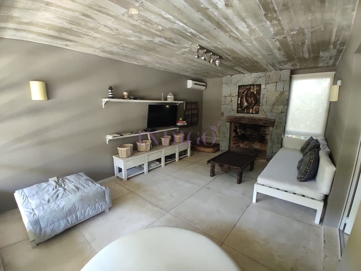 Casa en Pinar del Faro, piscina y parrillero, 4 Dormitorios mas playroom y servicio - Indigo Propiedades