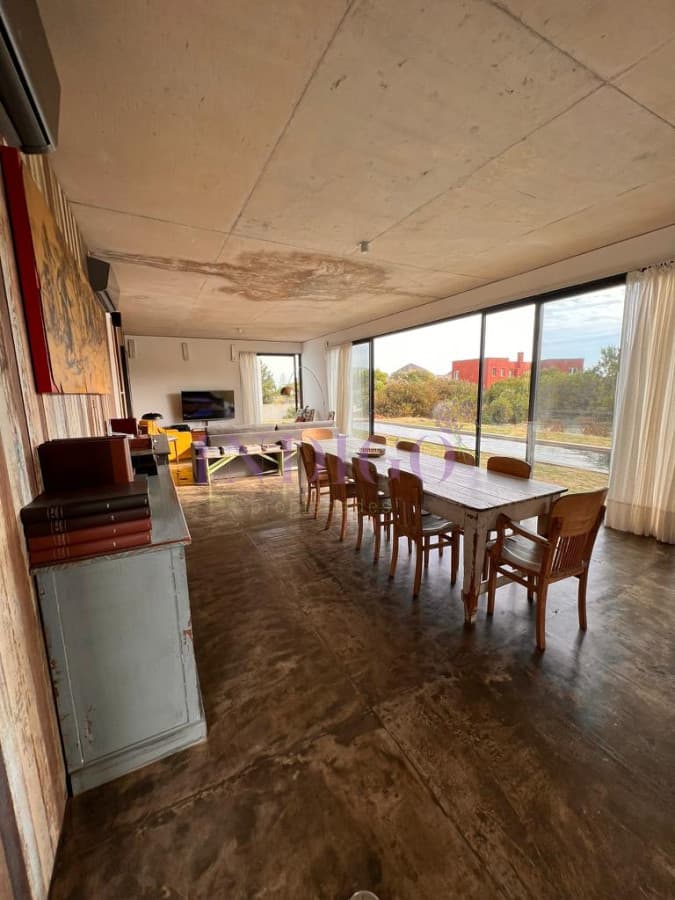 Casa en venta y alquiler, Punta Piedras muy buena vista, 3 dormitorios  - Indigo Propiedades