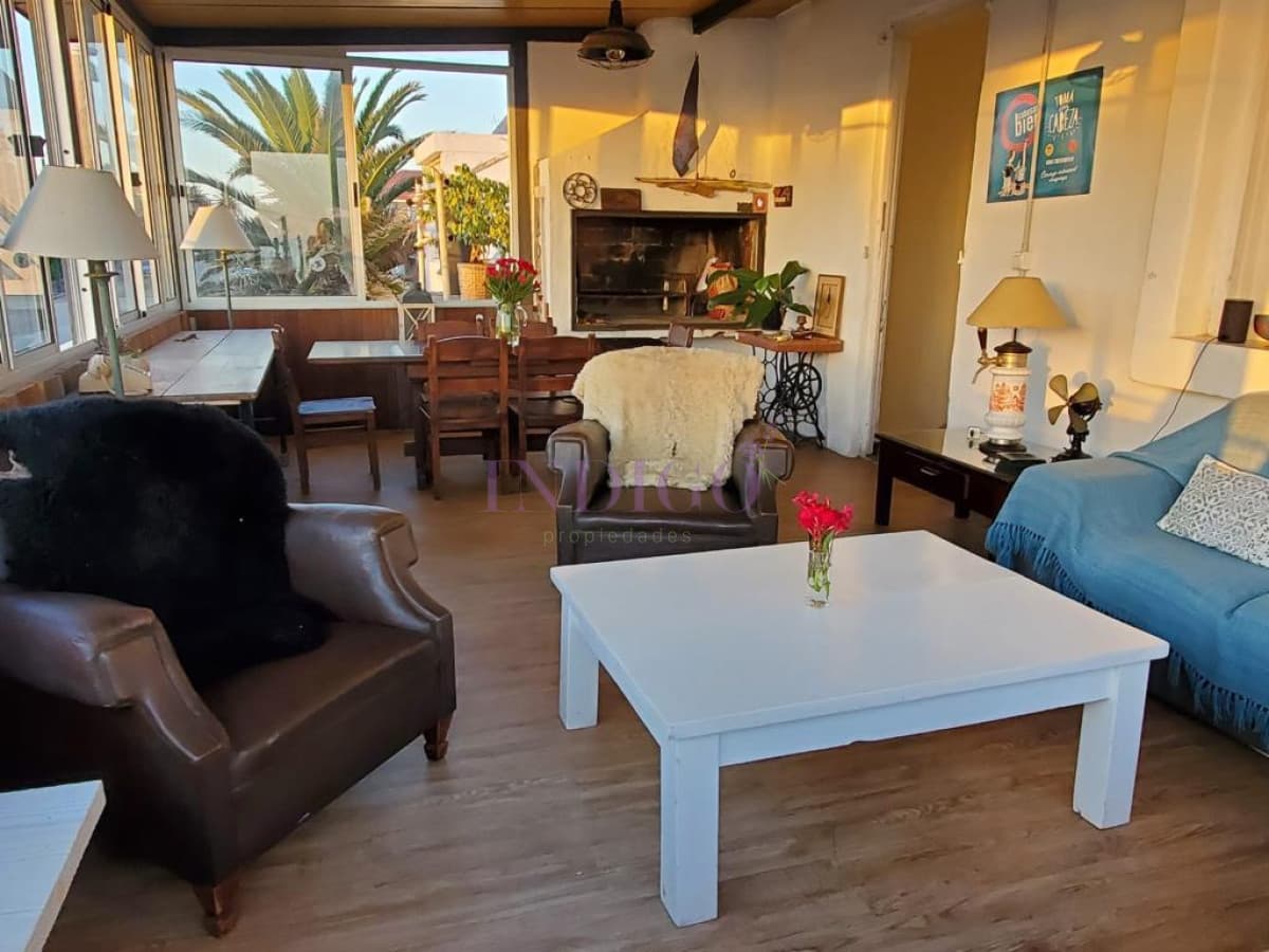 Hermosa casa en la tranquilidad de la Peninsula! - Indigo Propiedades