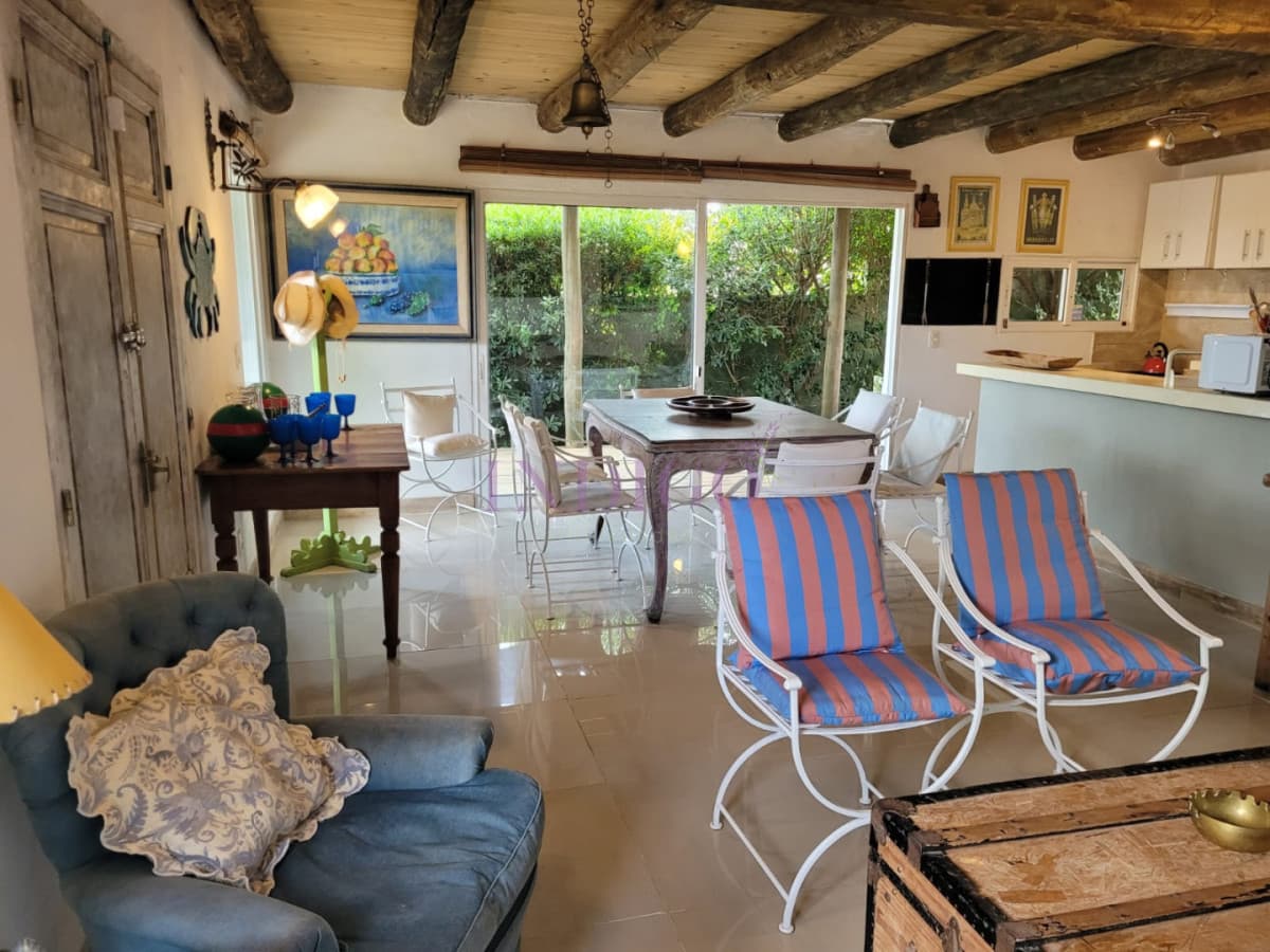 Casa en Alquiler en Balneario Buenos Aires - Indigo Propiedades