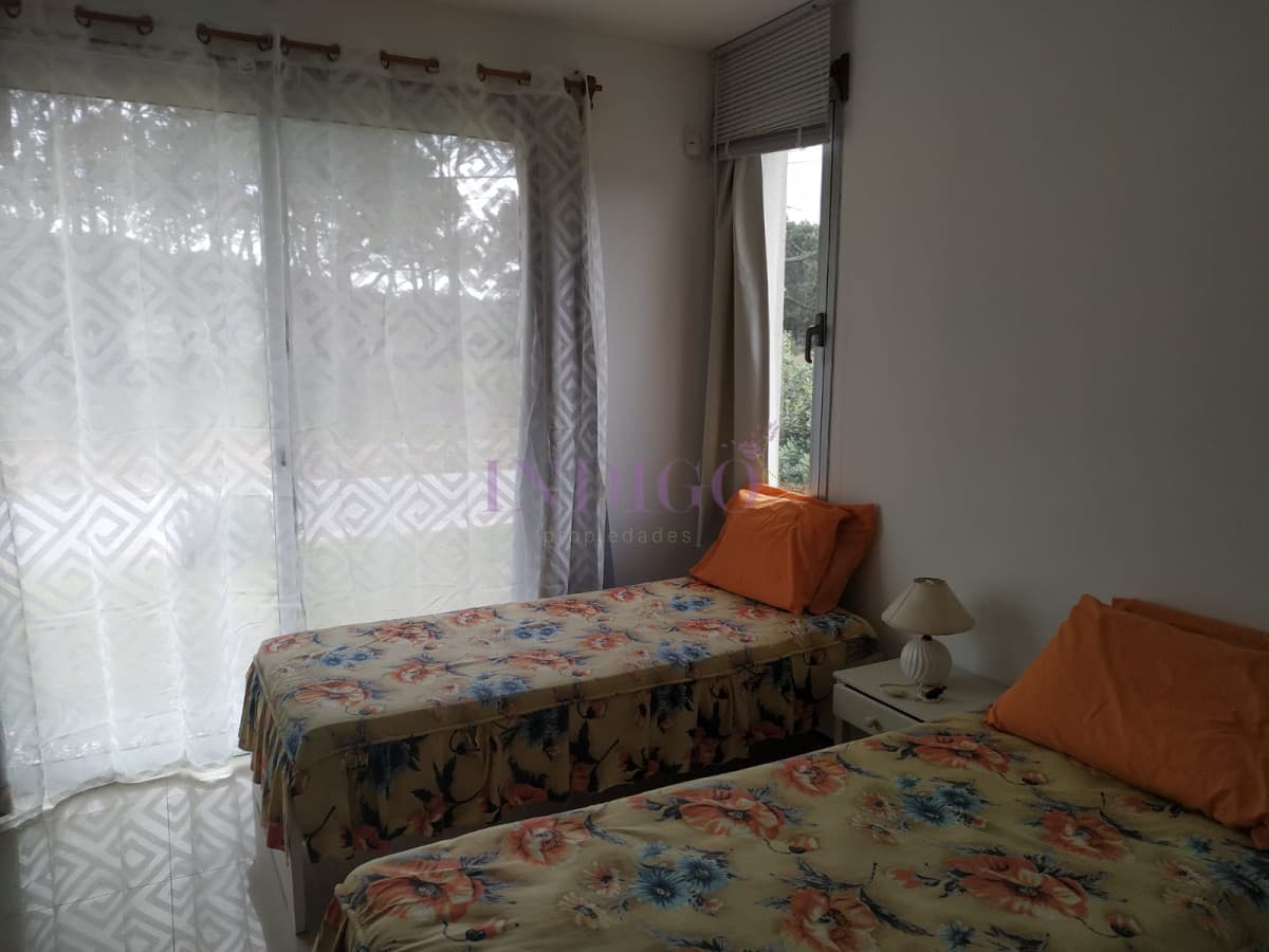 Casa en Manantiales, 4 dormitorios * - Indigo Propiedades