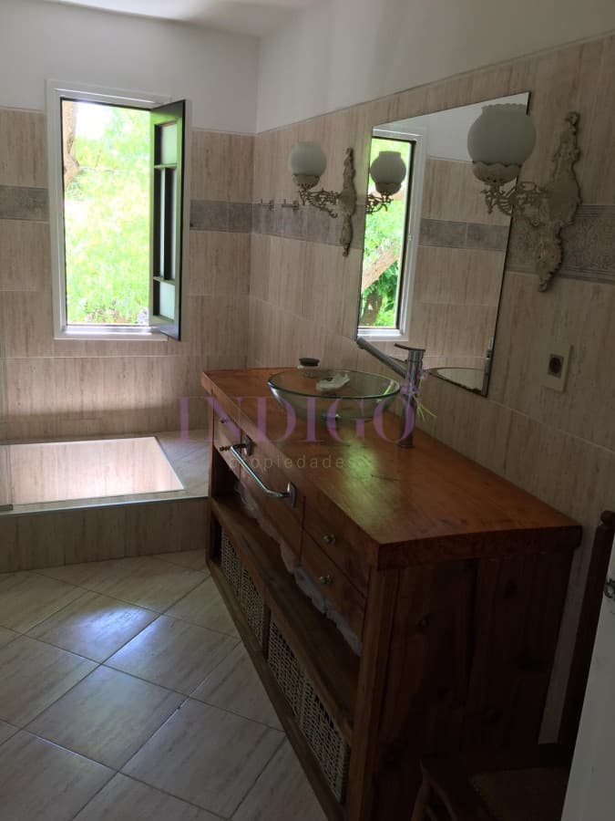 Casa en venta La Barra, 4 dormitorios , muy cerca de La Posta del Cangrejo. - Indigo Propiedades