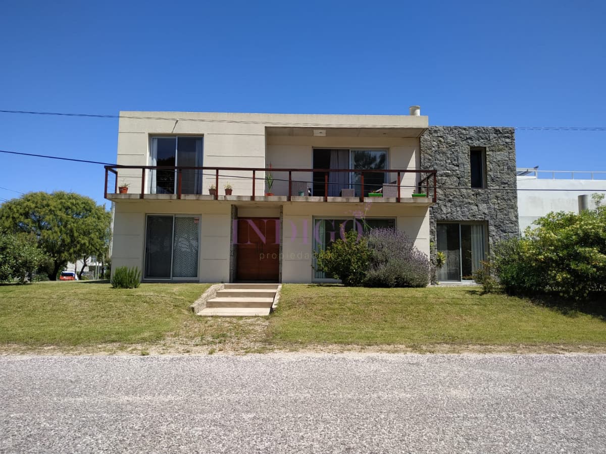 Casa en Manantiales, 4 dormitorios * - Indigo Propiedades